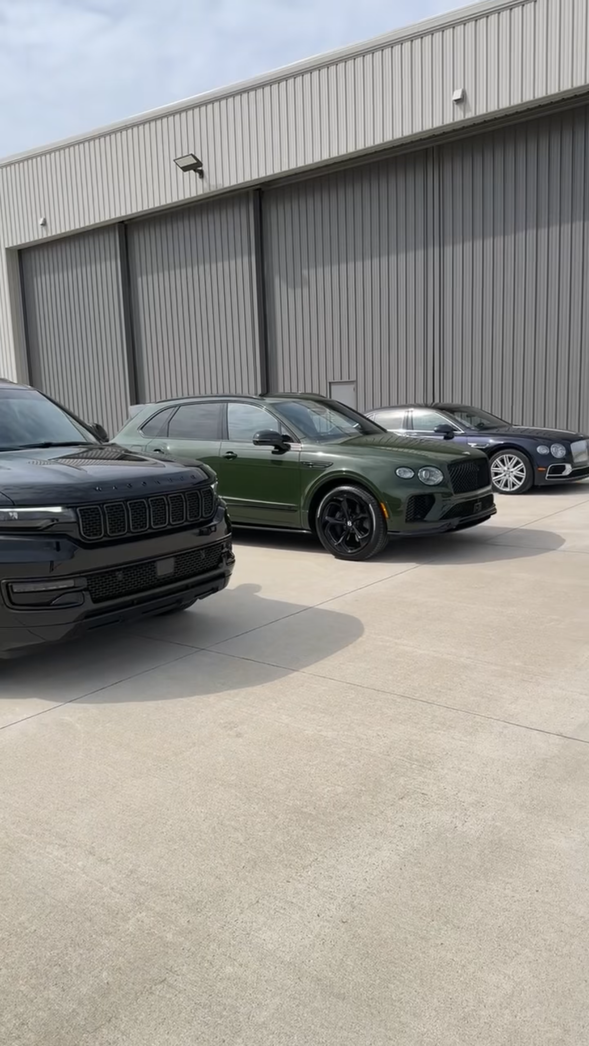 Hourly luxury transportation